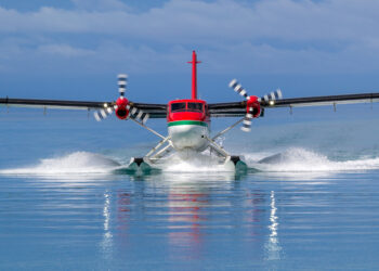 How Airplanes Can Land on Water