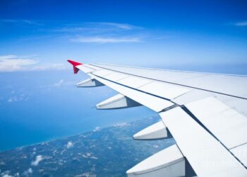 Airfoil: Why Airplane Use This Specific Shape for Their Wings