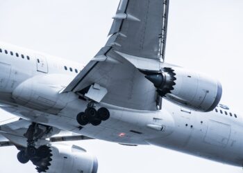 What Are High-Lift Devices on Airplanes?