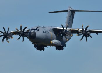 How Do Propeller Airplanes Work?