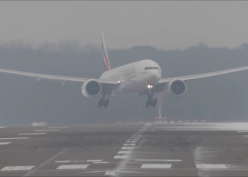 What Is a Crosswind Landing?