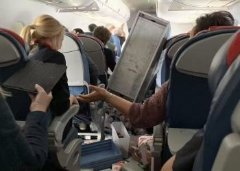 How Do Airplanes Handle Turbulence?