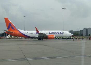 Rakesh Jhunjhunwala-backed Akasa Air’s first Boeing 737 MAX lands in Delhi | Pics