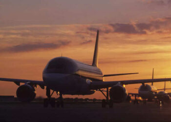 Global airlines to narrow losses in 2022, profits likely in 2023