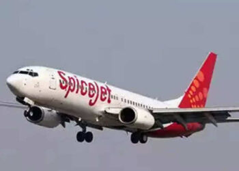 SpiceJet refutes reports of windshield crack and surprise check by DGCA
