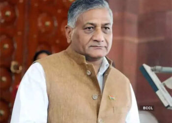 Govt does not intend to regulate airfares on international routes: Singh